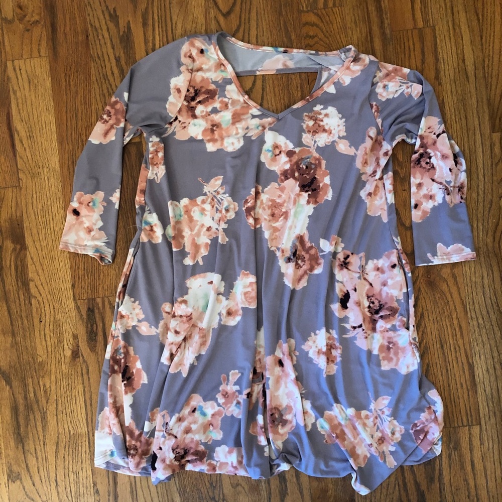 3/4 sleeve floral dress